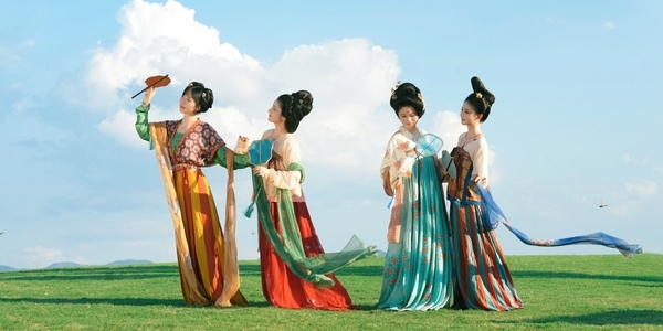 History of Hanfu: From Ancient Roots to Modern Revival